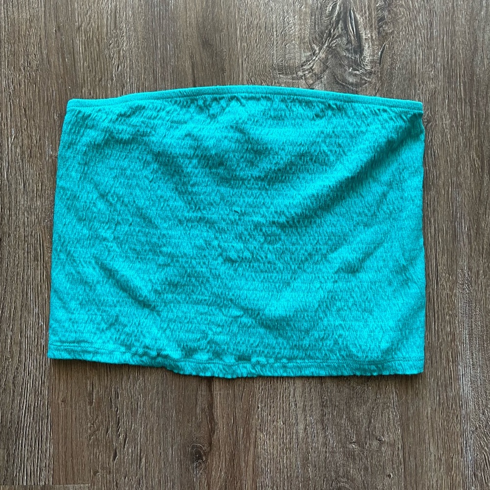 American Eagle Crop Top
